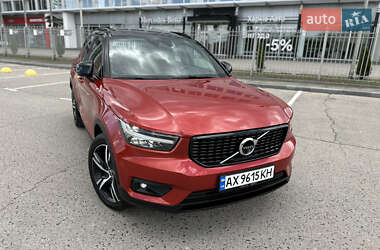 Внедорожник / Кроссовер Volvo XC40 2020 в 
