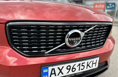 Внедорожник / Кроссовер Volvo XC40 2020 в 