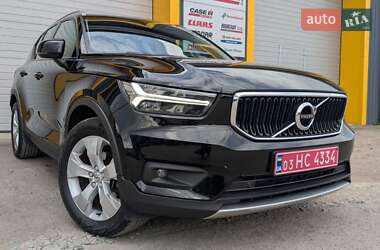 Внедорожник / Кроссовер Volvo XC40 2020 в Ровно