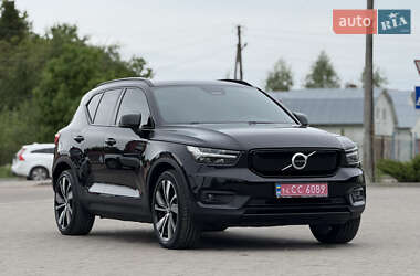 Позашляховик / Кросовер Volvo XC40 2020 в 
