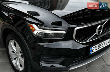 Внедорожник / Кроссовер Volvo XC40 2022 в 
