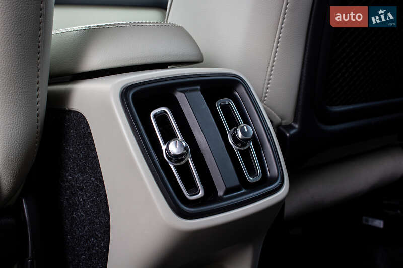 Позашляховик / Кросовер Volvo XC40 2020 в Львові