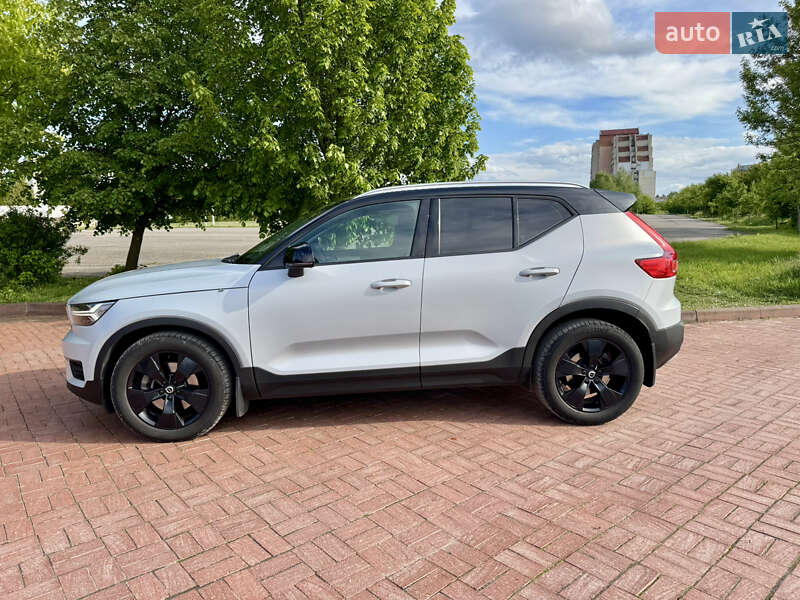 Внедорожник / Кроссовер Volvo XC40 2019 в Сумах