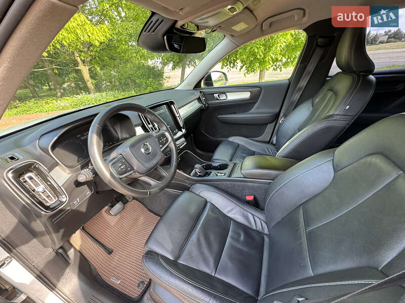 Внедорожник / Кроссовер Volvo XC40 2019 в Сумах