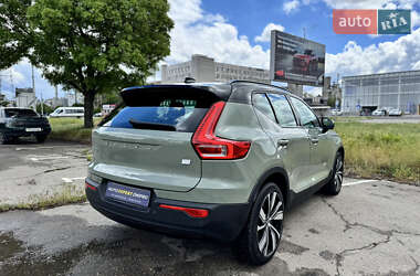 Внедорожник / Кроссовер Volvo XC40 2021 в 