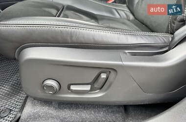 Внедорожник / Кроссовер Volvo XC40 2021 в 