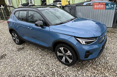 Внедорожник / Кроссовер Volvo XC40 2022 в 