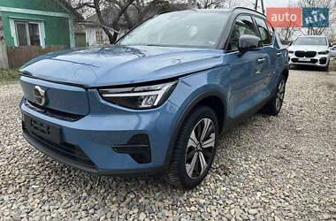 Внедорожник / Кроссовер Volvo XC40 2022 в 