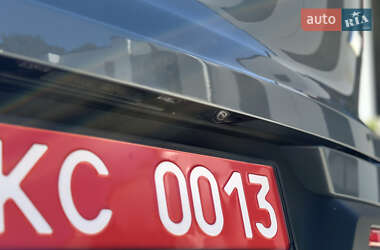 Внедорожник / Кроссовер Volvo XC40 2023 в 