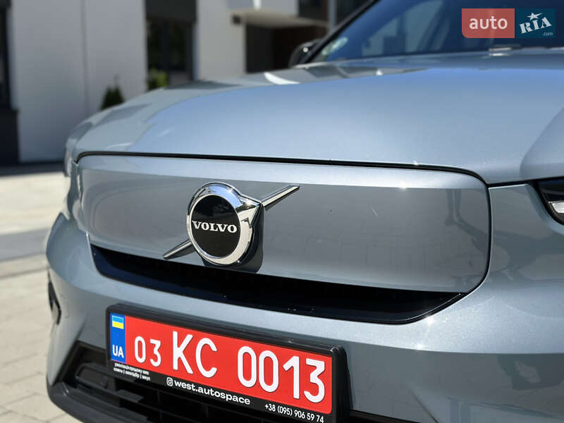 Позашляховик / Кросовер Volvo XC40 2023 в Ковелі