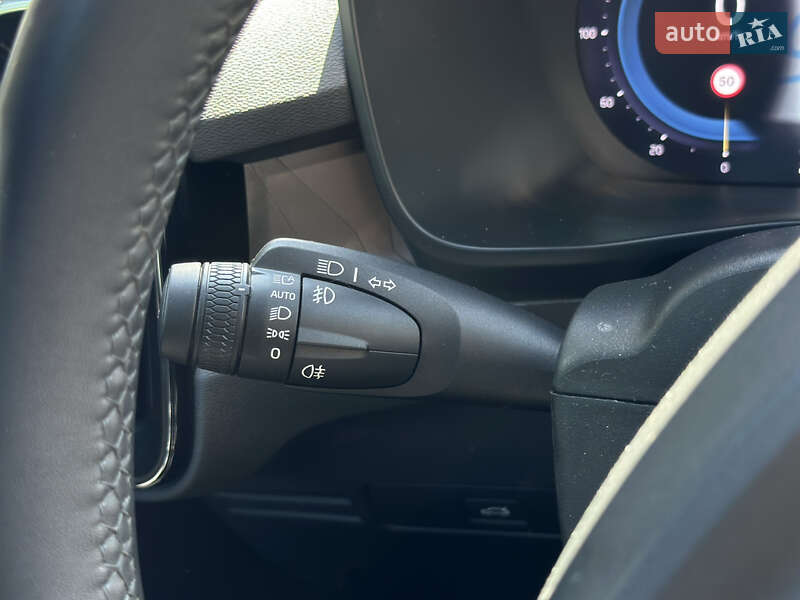 Позашляховик / Кросовер Volvo XC40 2023 в Ковелі