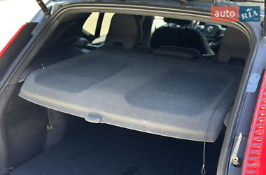 Внедорожник / Кроссовер Volvo XC40 2023 в 
