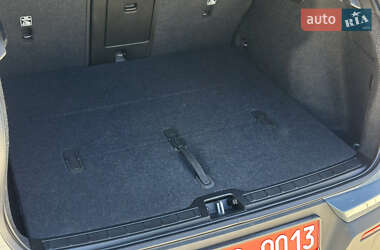 Внедорожник / Кроссовер Volvo XC40 2023 в 