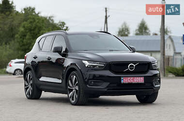 Позашляховик / Кросовер Volvo XC40 2020 в 