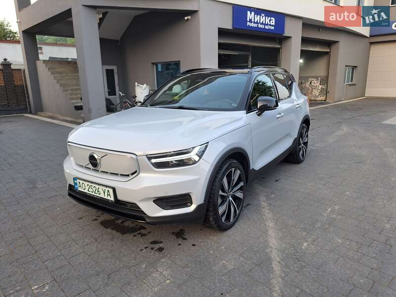 Volvo XC40 2021
