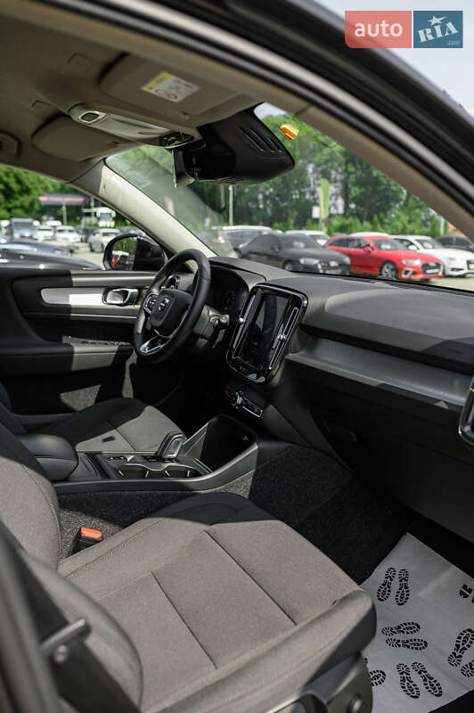 Внедорожник / Кроссовер Volvo XC40 2020 в Львове фото 17 Внедорожник / Кроссовер Volvo XC40 2020 в Львове