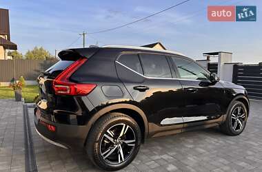 Внедорожник / Кроссовер Volvo XC40 2023 в Самборе