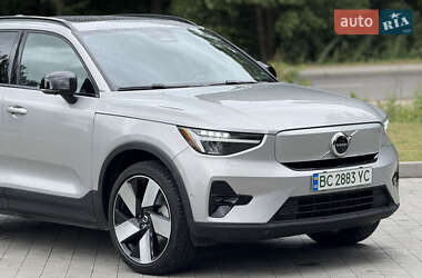 Внедорожник / Кроссовер Volvo XC40 2022 в 
