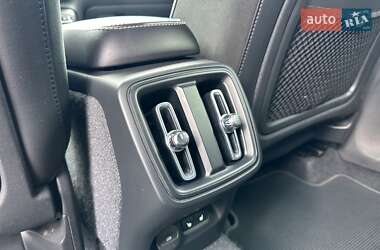 Внедорожник / Кроссовер Volvo XC40 2020 в 