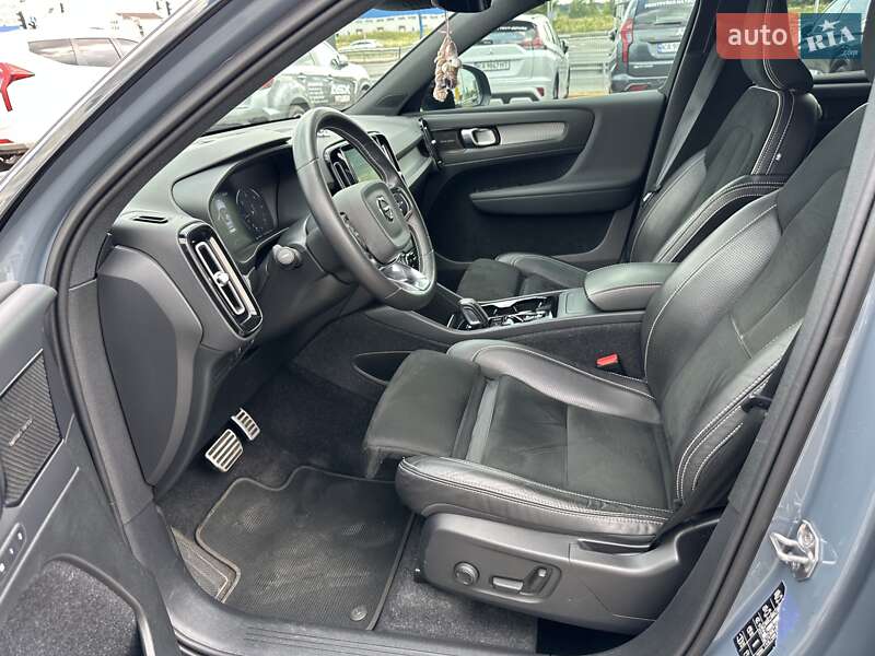 Внедорожник / Кроссовер Volvo XC40 2020 в Киеве