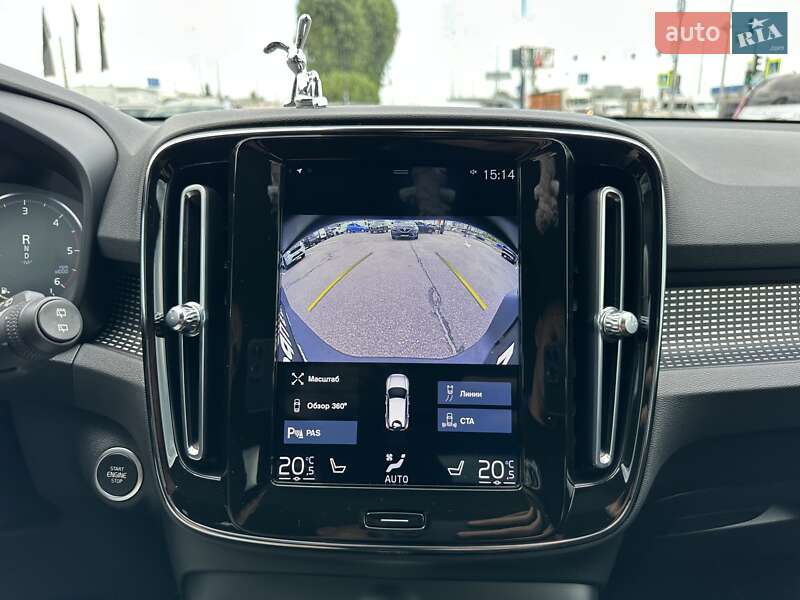 Внедорожник / Кроссовер Volvo XC40 2020 в Киеве