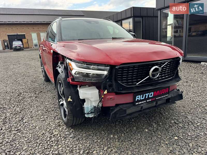 Volvo XC40 2021
