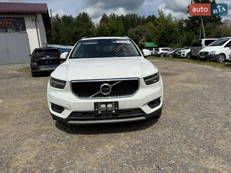 Volvo XC40 2020