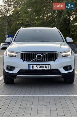 Позашляховик / Кросовер Volvo XC40 2021 в Одесі