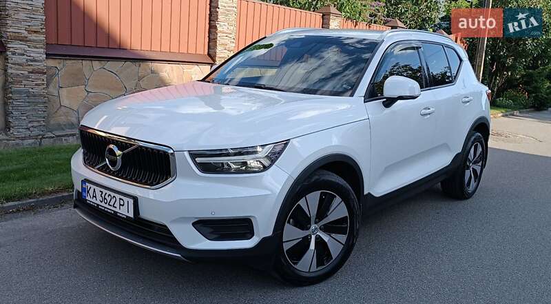 Volvo XC40 2021