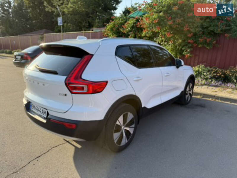 Внедорожник / Кроссовер Volvo XC40 2020 в Сумах