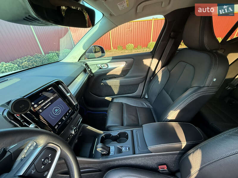 Внедорожник / Кроссовер Volvo XC40 2020 в Сумах