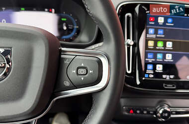 Внедорожник / Кроссовер Volvo XC40 2022 в 