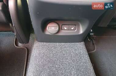 Внедорожник / Кроссовер Volvo XC40 2020 в 