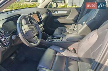 Внедорожник / Кроссовер Volvo XC40 2020 в 