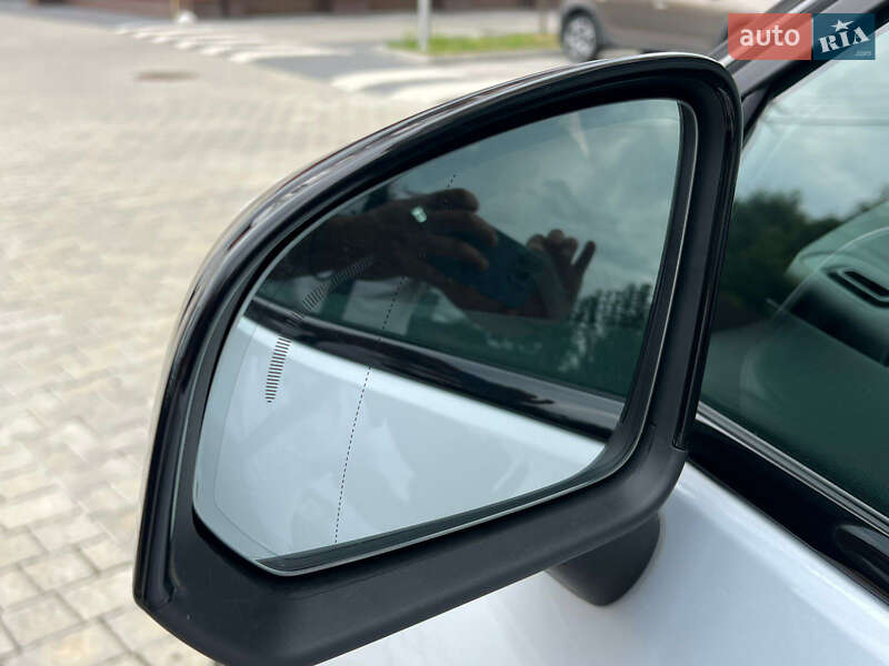 Внедорожник / Кроссовер Volvo XC40 2021 в Ивано-Франковске