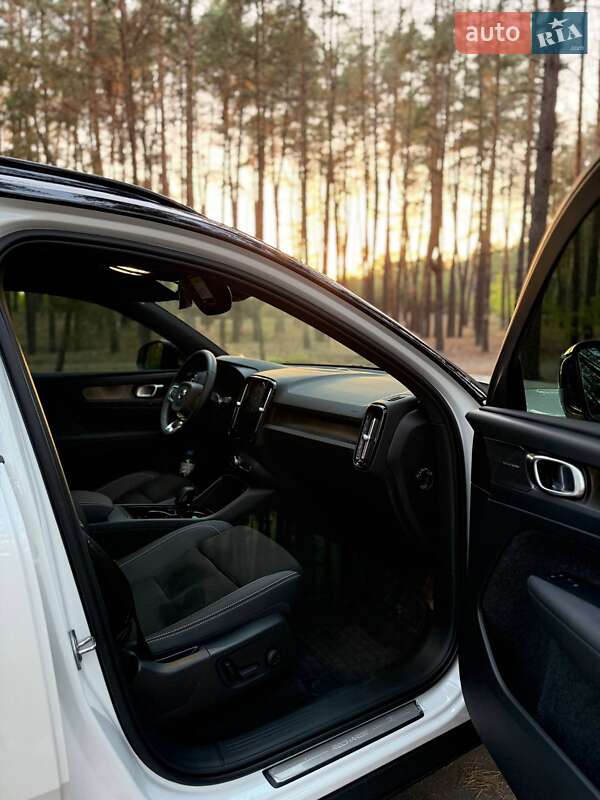 Внедорожник / Кроссовер Volvo XC40 2022 в Полтаве фото 16 Внедорожник / Кроссовер Volvo XC40 2022 в Полтаве