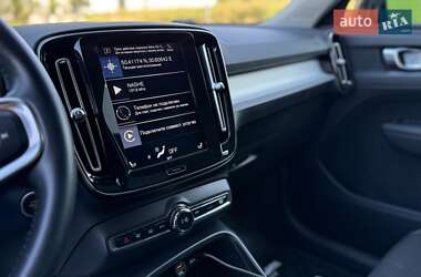Внедорожник / Кроссовер Volvo XC40 2019 в 