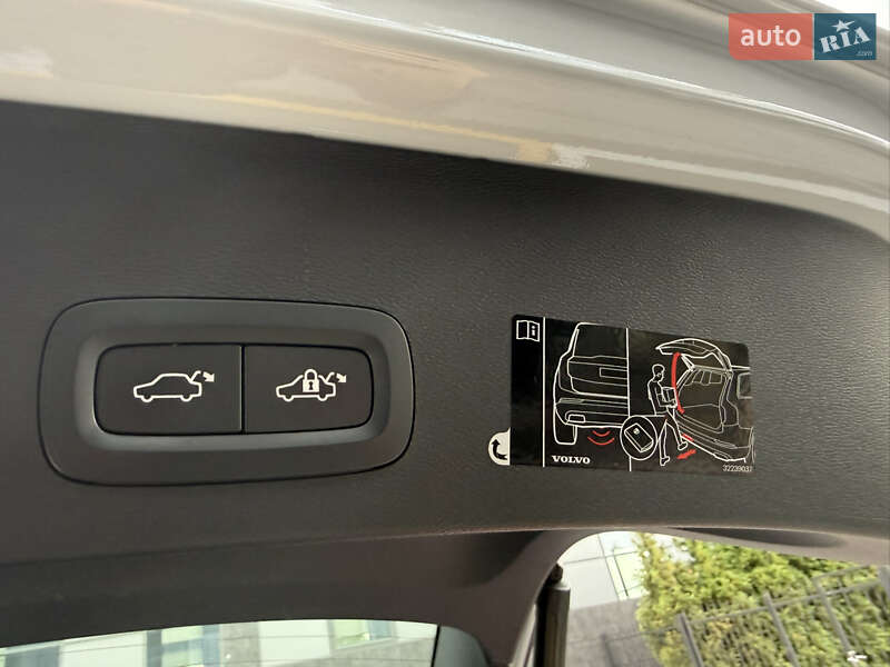 Внедорожник / Кроссовер Volvo XC40 2019 в Киеве фото 9 Внедорожник / Кроссовер Volvo XC40 2019 в Киеве