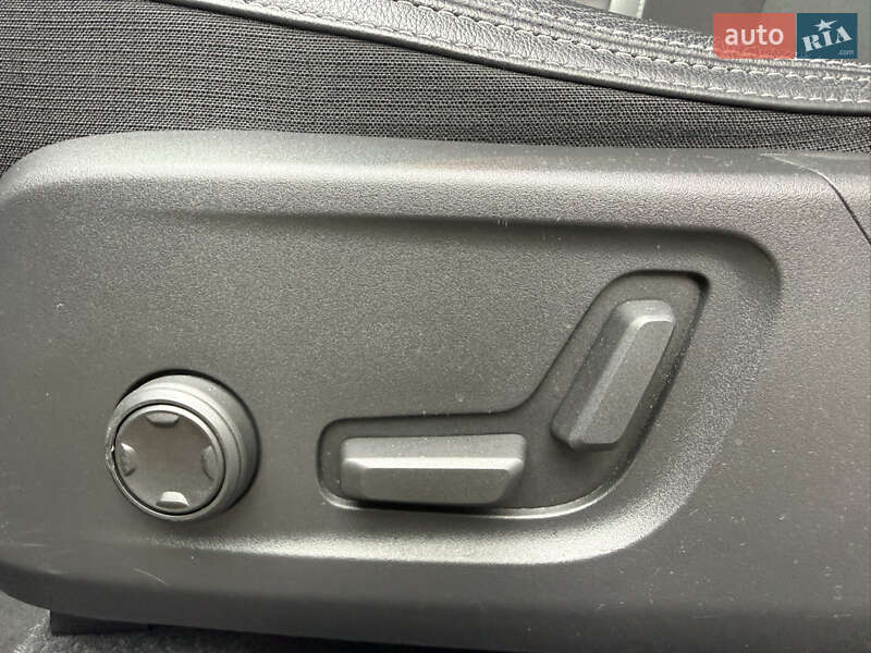 Внедорожник / Кроссовер Volvo XC40 2019 в Киеве фото 12 Внедорожник / Кроссовер Volvo XC40 2019 в Киеве