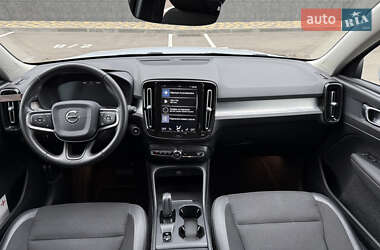 Внедорожник / Кроссовер Volvo XC40 2019 в 