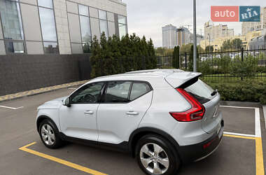 Внедорожник / Кроссовер Volvo XC40 2019 в 
