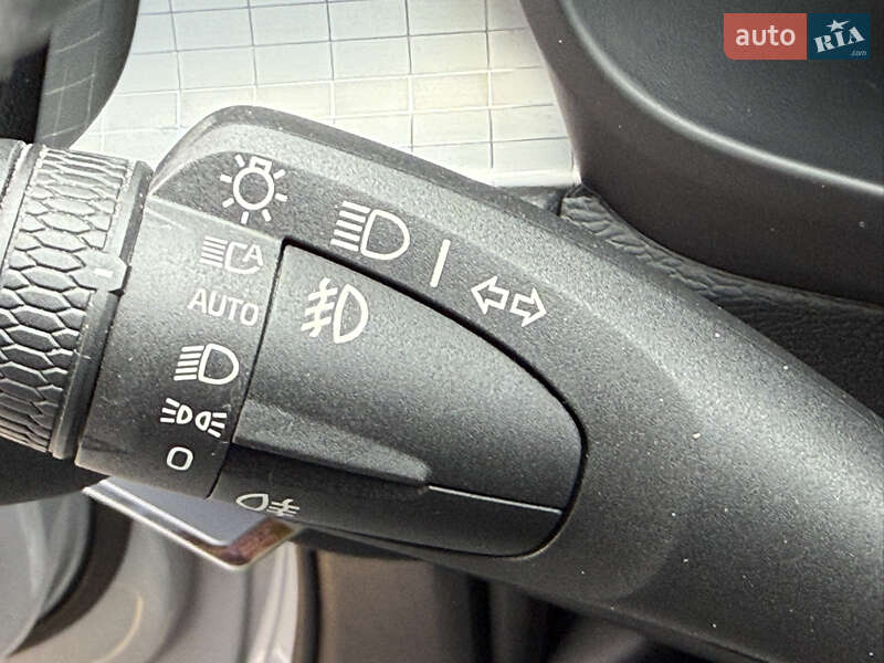 Внедорожник / Кроссовер Volvo XC40 2019 в Киеве фото 40 Внедорожник / Кроссовер Volvo XC40 2019 в Киеве