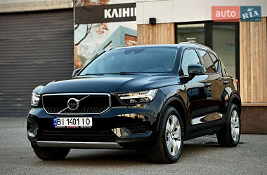 Внедорожник / Кроссовер Volvo XC40 2020 в 