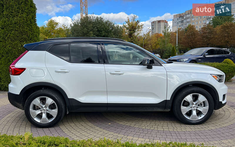 Внедорожник / Кроссовер Volvo XC40 2022 в Львове фото 8 Внедорожник / Кроссовер Volvo XC40 2022 в Львове