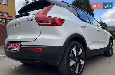 Внедорожник / Кроссовер Volvo XC40 2024 в 
