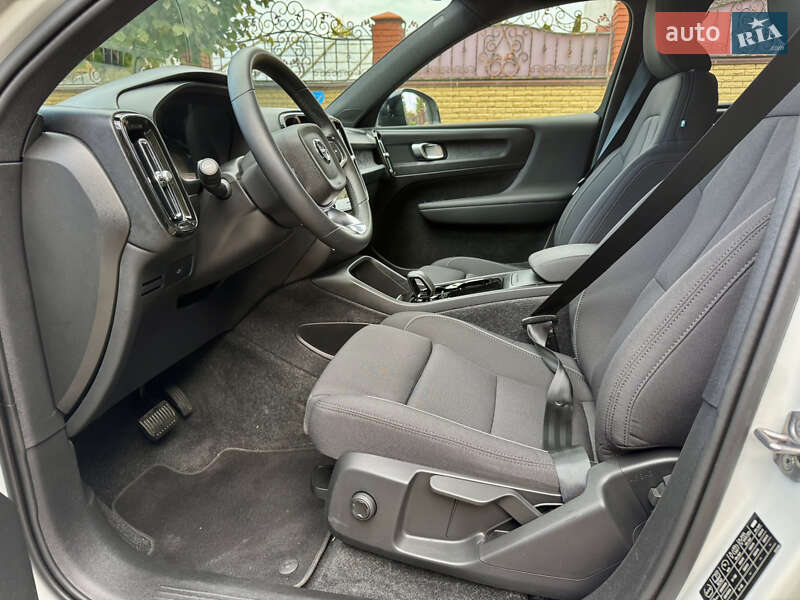 Позашляховик / Кросовер Volvo XC40 2024 в Рівному фото 22 Позашляховик / Кросовер Volvo XC40 2024 в Рівному