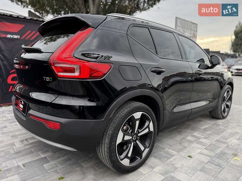 Внедорожник / Кроссовер Volvo XC40 2022 в Днепре фото 13 Внедорожник / Кроссовер Volvo XC40 2022 в Днепре
