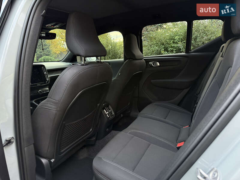 Внедорожник / Кроссовер Volvo XC40 2023 в Тернополе фото 11 Внедорожник / Кроссовер Volvo XC40 2023 в Тернополе
