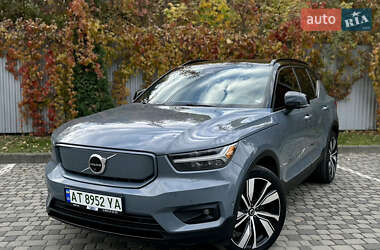 Внедорожник / Кроссовер Volvo XC40 2021 в 