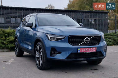 Позашляховик / Кросовер Volvo XC40 2024 в  фото 11 Позашляховик / Кросовер Volvo XC40 2024 в